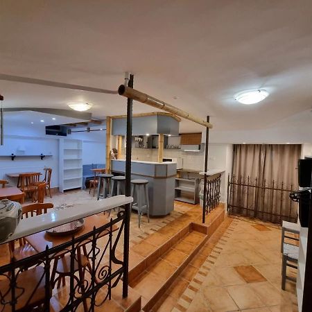 Centrum Wellness Hostel ديبريتْسين المظهر الخارجي الصورة