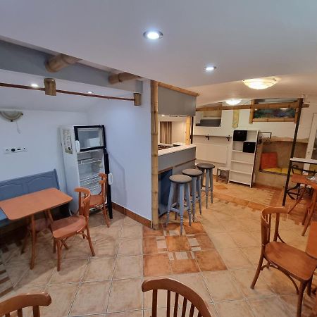 Centrum Wellness Hostel ديبريتْسين المظهر الخارجي الصورة
