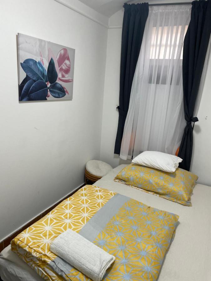 Centrum Wellness Hostel ديبريتْسين المظهر الخارجي الصورة