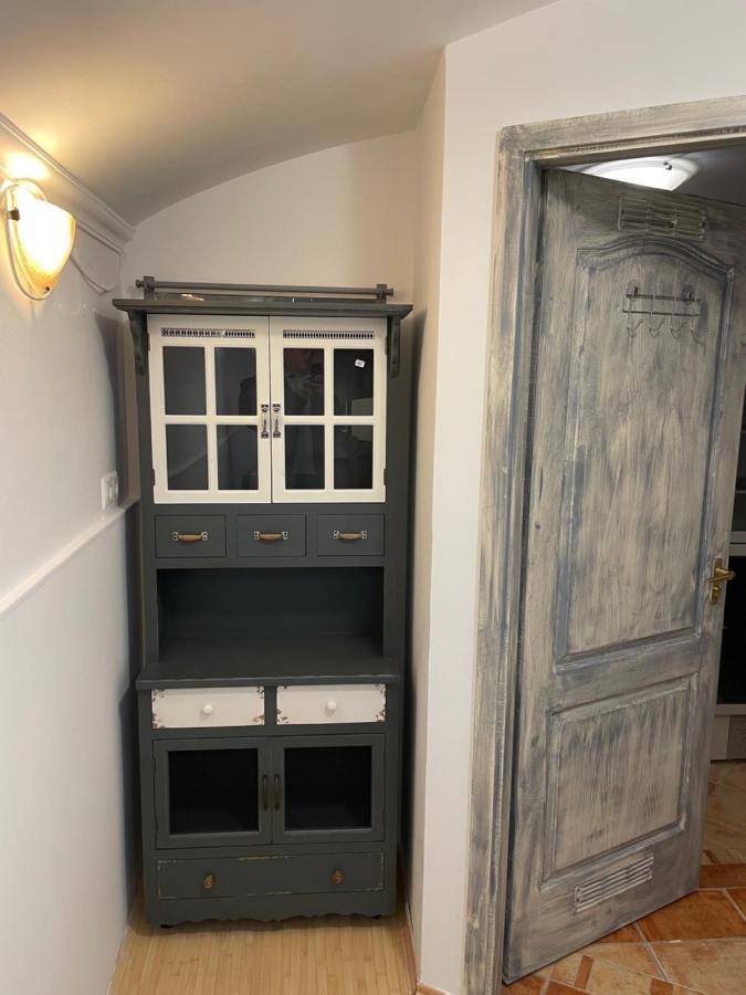 Centrum Wellness Hostel ديبريتْسين المظهر الخارجي الصورة