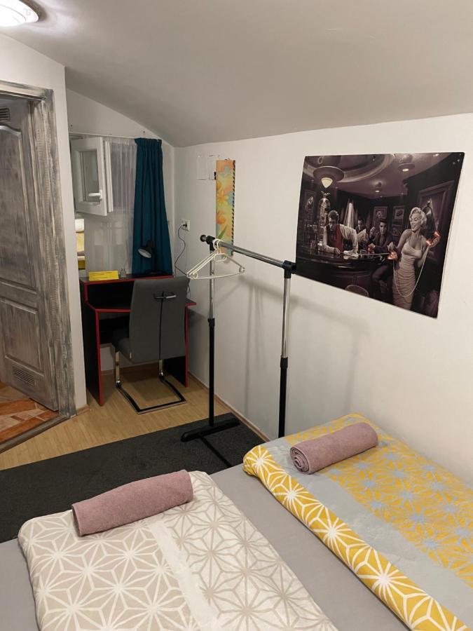 Centrum Wellness Hostel ديبريتْسين المظهر الخارجي الصورة