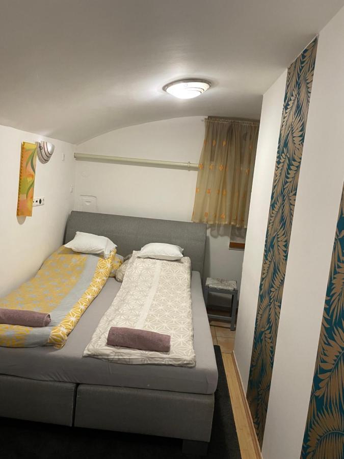 Centrum Wellness Hostel ديبريتْسين المظهر الخارجي الصورة