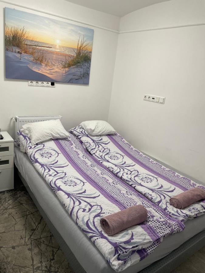 Centrum Wellness Hostel ديبريتْسين المظهر الخارجي الصورة