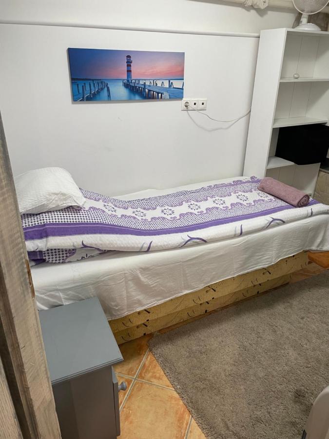 Centrum Wellness Hostel ديبريتْسين المظهر الخارجي الصورة